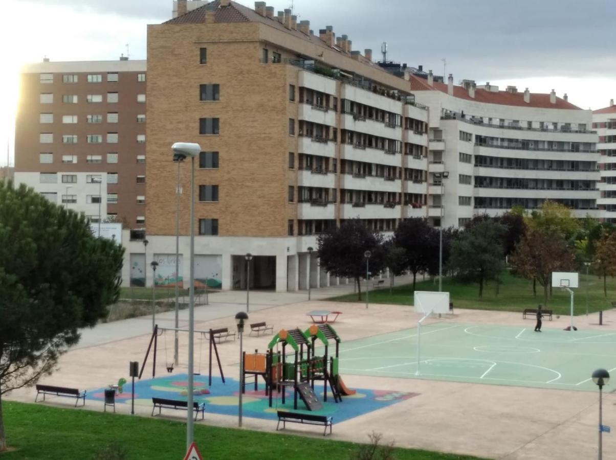 Apartamento Los Lirios Logroño Exterior foto